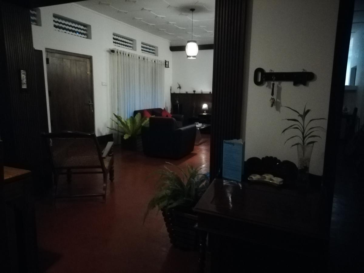 Отель Mahaweli Shades Канди Экстерьер фото
