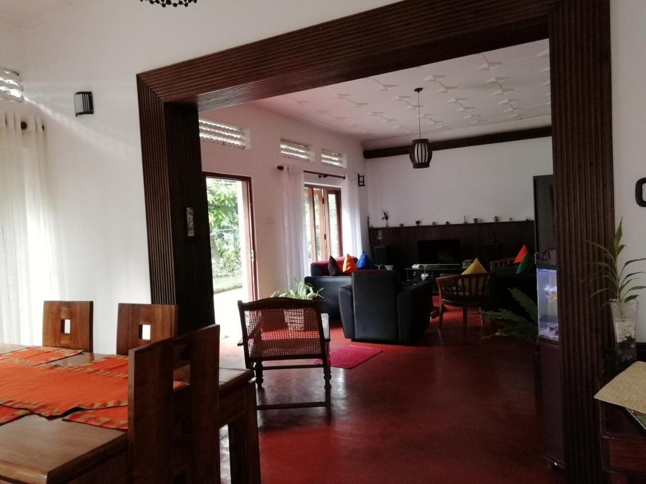 Отель Mahaweli Shades Канди Экстерьер фото