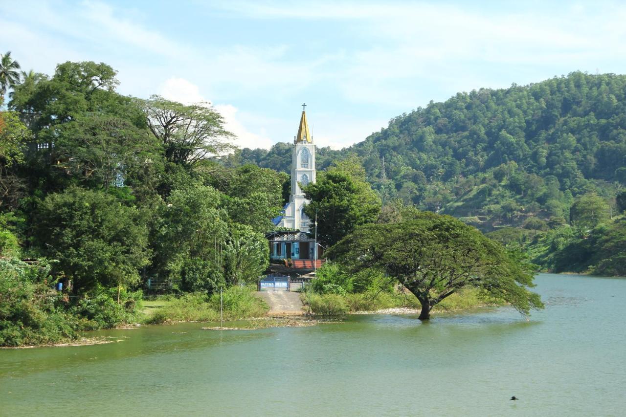 Отель Mahaweli Shades Канди Экстерьер фото